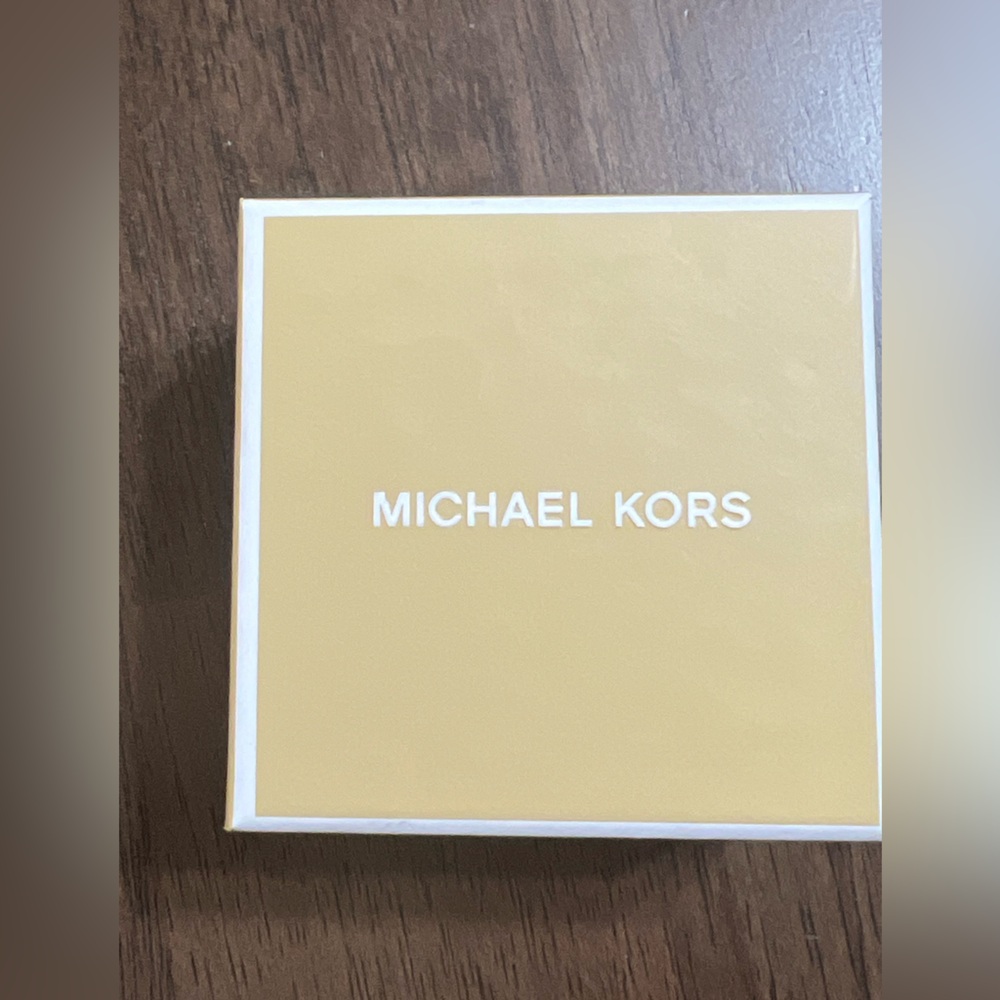 Michael Kors Huggie Hoop logo bar charm and crystal accents - Picture 12 of 12